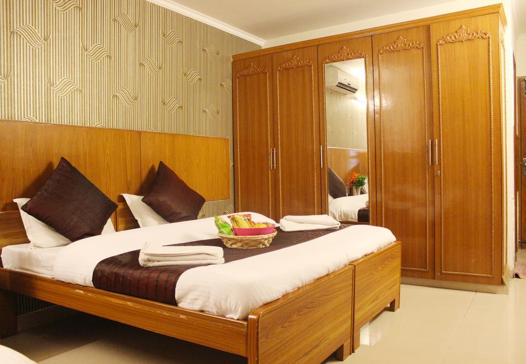 Hotel Delhi Marine Club C6 Vasant Kunj New Delhi Exterior photo