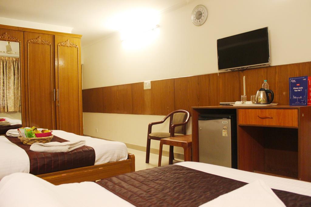 Hotel Delhi Marine Club C6 Vasant Kunj New Delhi Exterior photo